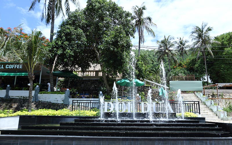 Khách sạn đồi dừa