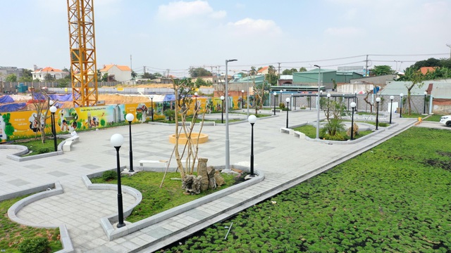 Công viên Bcons Plaza